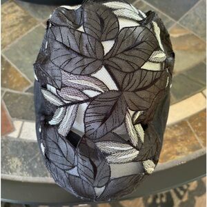 Koutake brand messenger hat. Nwtgs Unisex style